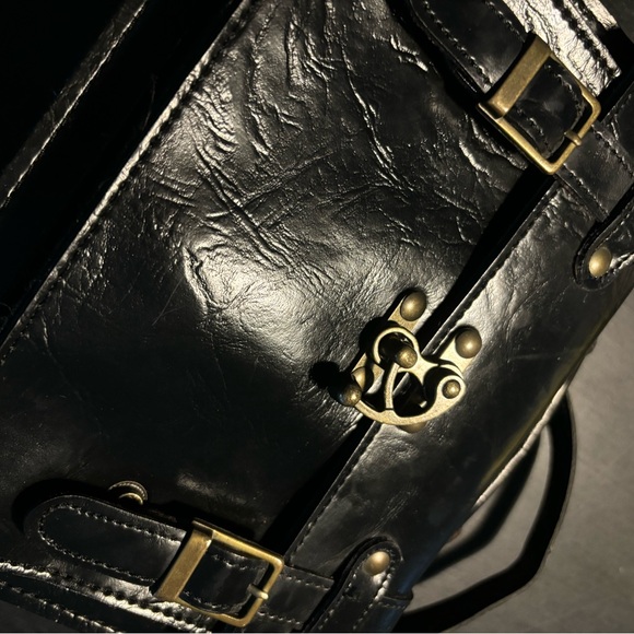 Vintage box bag. Black. Great condition. - Picture 5 of 8